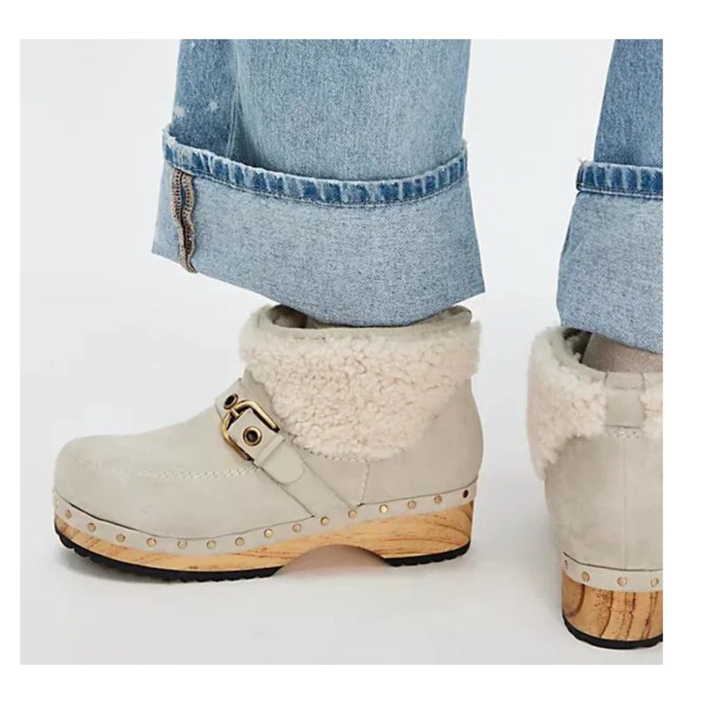 Free People Collection - Oak Clog Boots - Picture 3 of 10